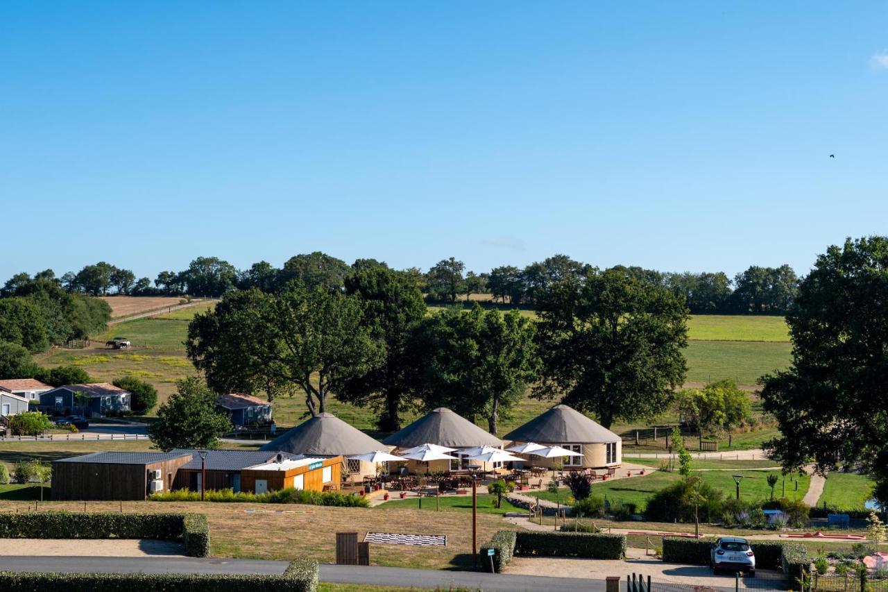 Domaine Melusine - A 2Km Du Puy Dufou France ! Hotel Les Epesses Bagian luar foto