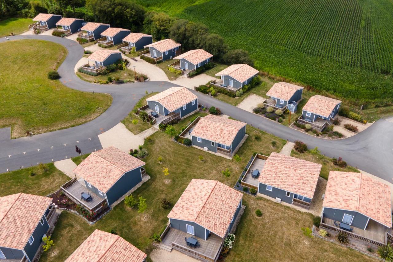 Domaine Melusine - A 2Km Du Puy Dufou France ! Hotel Les Epesses Bagian luar foto