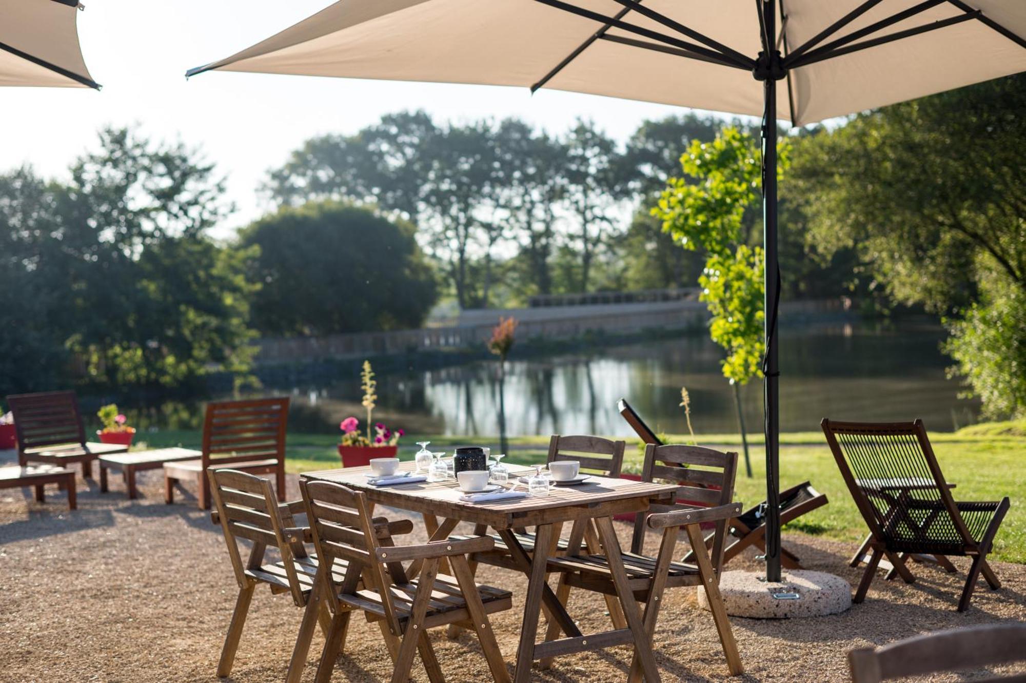 Domaine Melusine - A 2Km Du Puy Dufou France ! Hotel Les Epesses Bagian luar foto